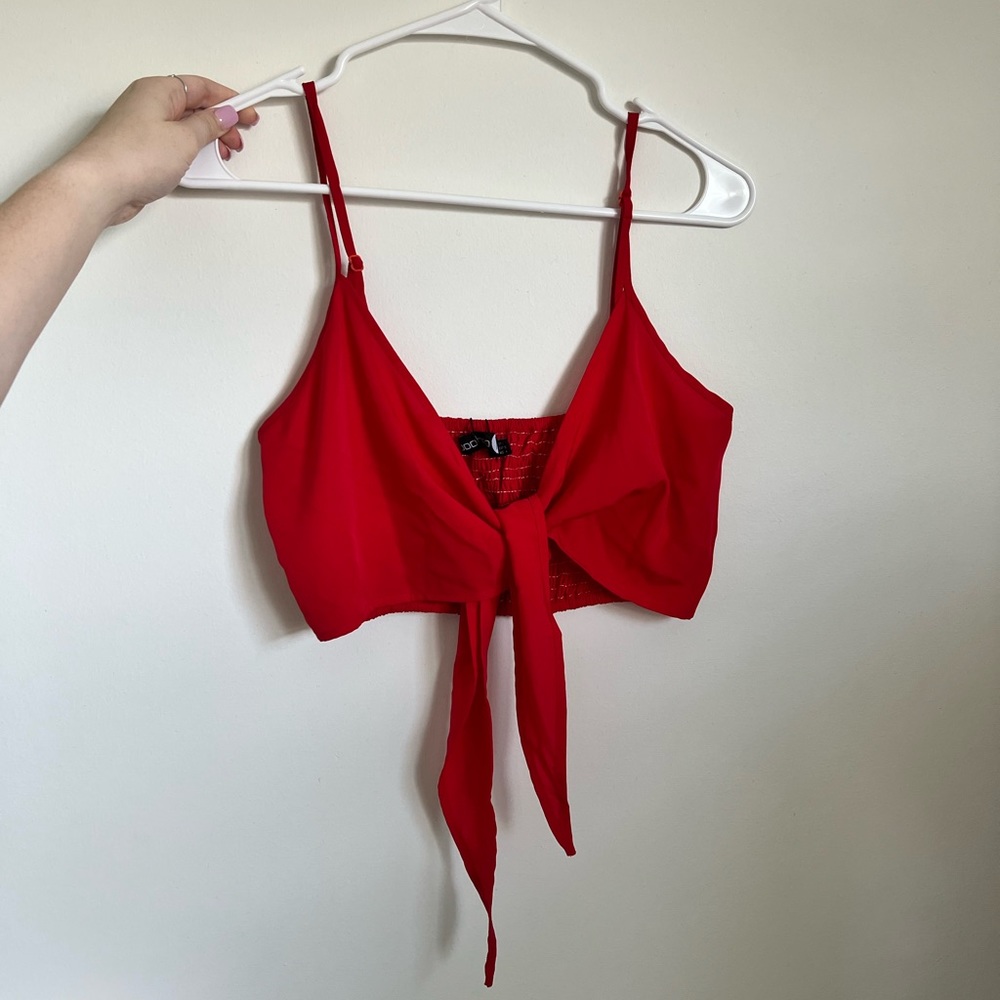NWT Boohoo red 2 piece set! Perfect for a vacation!